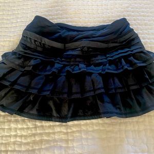 Size 4 Black Lululemon ruffle skirt